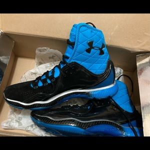 Under Armour Men Athletic Shoes